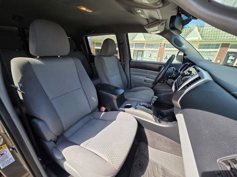 Used 2012 Toyota Tacoma 4x4 Double Cab w/ SR5 Pkg image 36