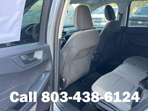 Used 2022 Ford Escape SE w/ SE Sport Appearance Package FWD image 10