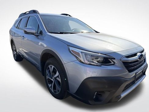 Used 2022 Subaru Outback Limited image 12
