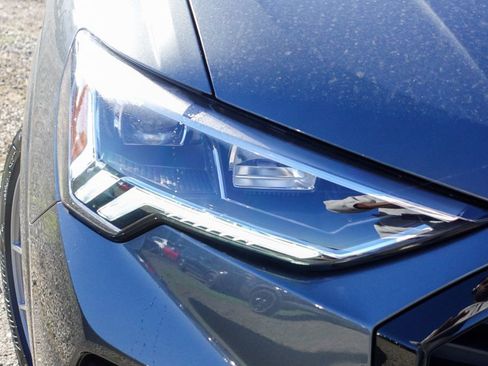 New 2025 Audi Q3 2.0T Premium Plus image 5