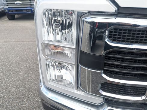 Used 2024 Ford F250 XLT w/ FX4 Off-Road Package image 10