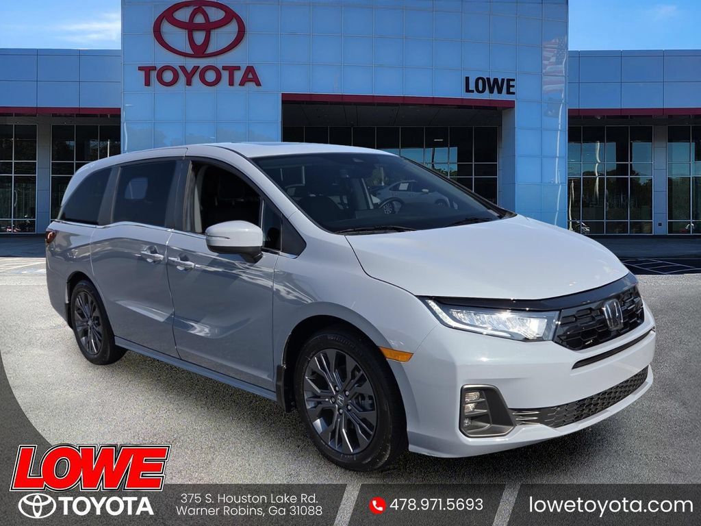 Used 2025 Honda Odyssey Touring image 1