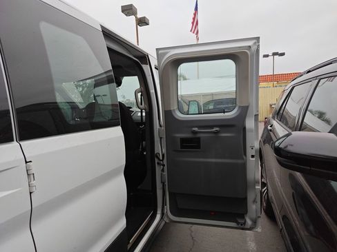 Used 2019 Ford Transit 350 XLT RWD image 4