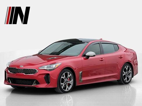 Used 2018 Kia Stinger GT2 image 1