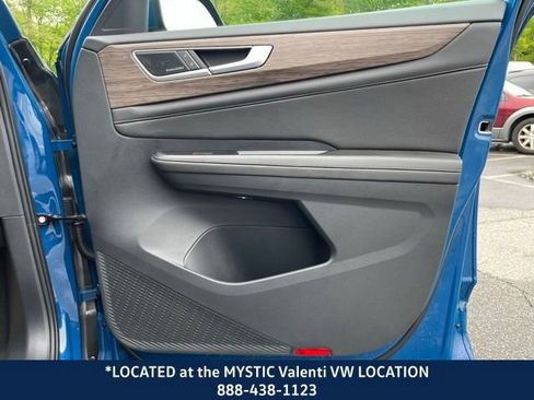 Certified 2025 Volkswagen Atlas SEL Premium R-Line image 28