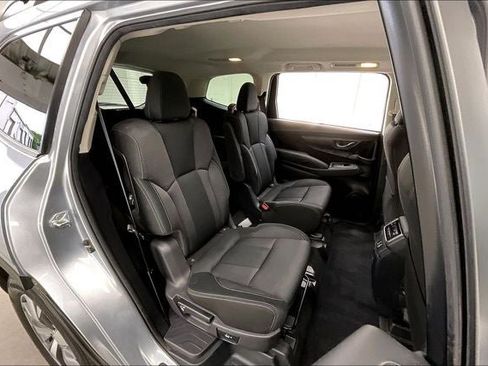 Used 2023 Subaru Ascent Premium w/ Convenience Package AWD/4WD image 18