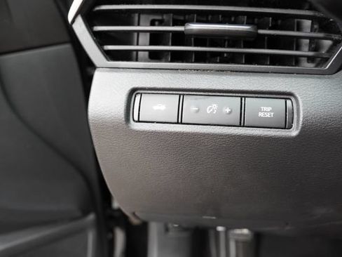 Used 2024 Nissan Altima 2.5 SV FWD image 22