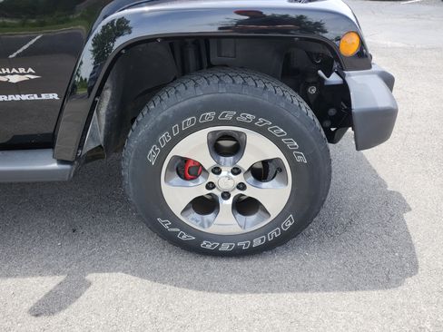 Used 2012 Jeep Wrangler Sahara w/ Mopar Chrome Edition Group AWD/4WD image 9
