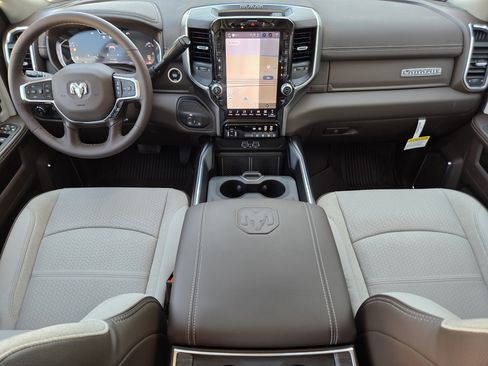 New 2026 RAM 2500 Laramie AWD/4WD image 2