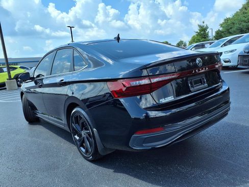 Used 2026 Volkswagen Jetta SE FWD image 29