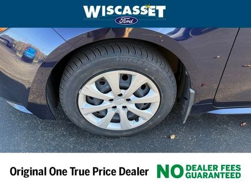 Used 2024 Toyota Corolla LE image 24