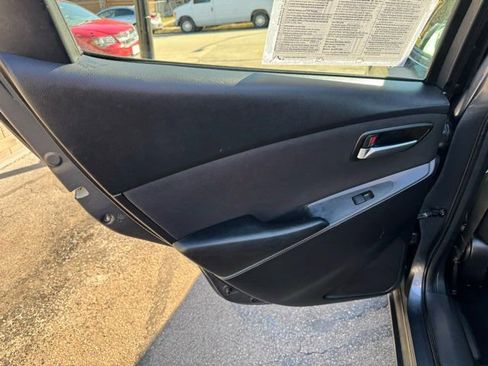 Used 2017 Toyota Yaris iA image 18