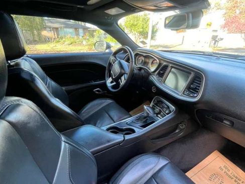 Used 2017 Dodge Challenger SXT Plus RWD image 4