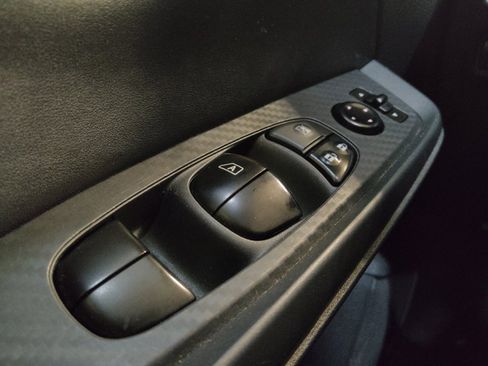 Used 2022 Nissan Sentra SV w/ Trunk Package FWD image 27