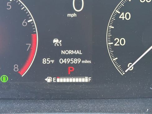 Used 2024 Honda Pilot TrailSport image 10