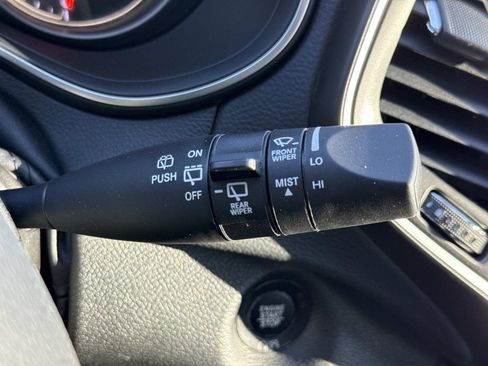 Used 2021 Jeep Cherokee Trailhawk w/ Technology Group image 10