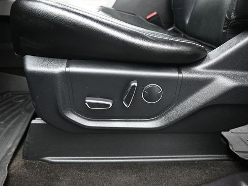 Certified 2018 Ford F250 Lariat w/ Lariat Ultimate Package image 11