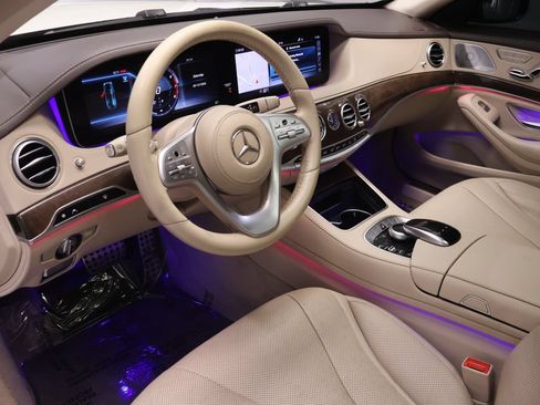 Used 2019 Mercedes-Benz S 450 Sedan image 17