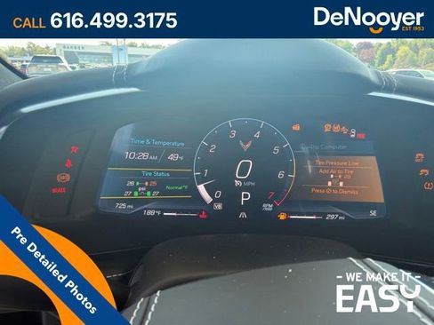 Used 2025 Chevrolet Corvette Stingray Premium Conv w/ Z51 Performance Package RWD image 11