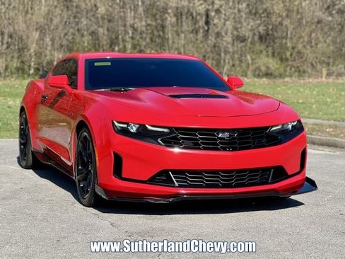 Used 2021 Chevrolet Camaro LT image 9