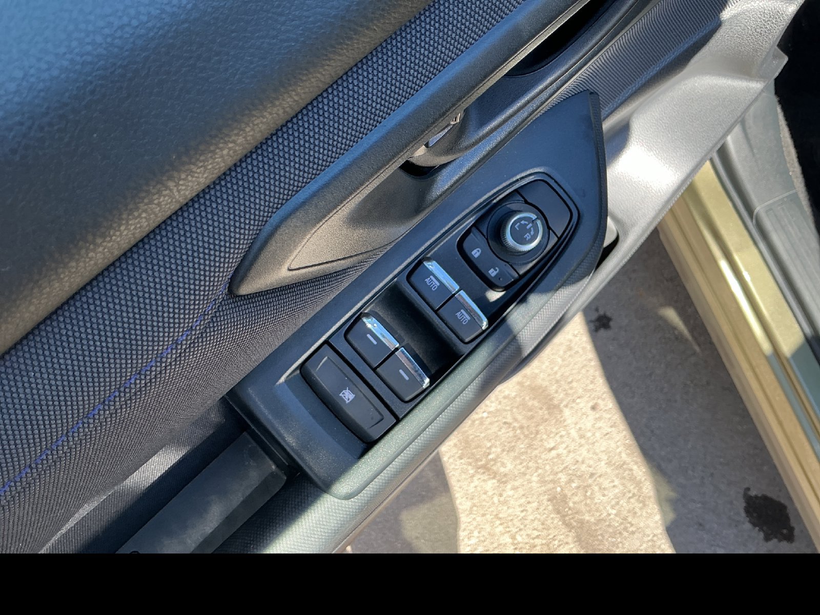 Certified 2025 Subaru Forester Premium AWD/4WD image 12
