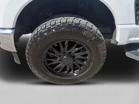 Used 2023 Ford F250 Lariat w/ Chrome Package AWD/4WD image 40
