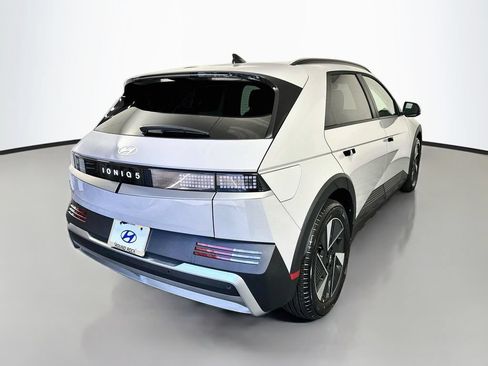 New 2027 Hyundai Ioniq 5 SEL RWD image 5
