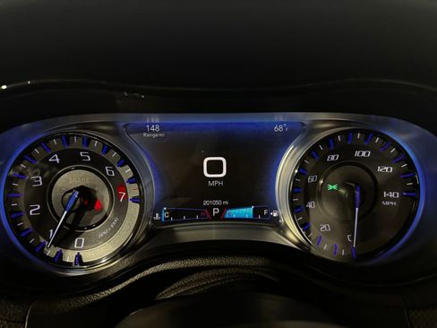 Used 2016 Chrysler 300 S image 7