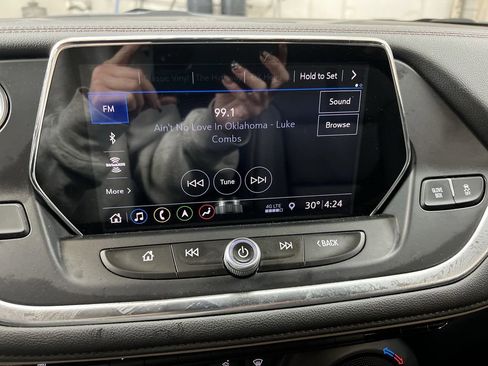 Used 2019 Chevrolet Blazer Premier w/ Sun and Wheels Package image 13