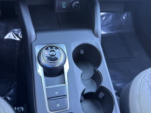 Used 2020 Ford Escape SE image 19