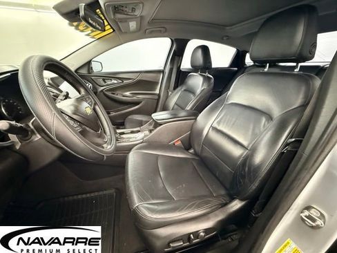 Used 2017 Chevrolet Malibu LT w/ Leather Package FWD image 21