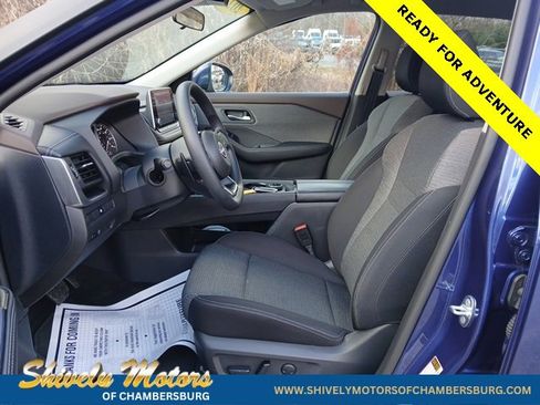 Used 2023 Nissan Rogue SV image 13