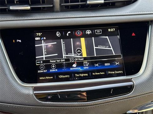 Used 2018 Cadillac XT5 Luxury image 31