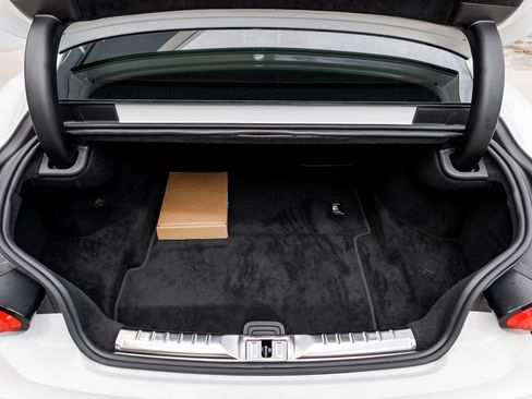 Used 2024 Bentley Continental GT V8 image 13