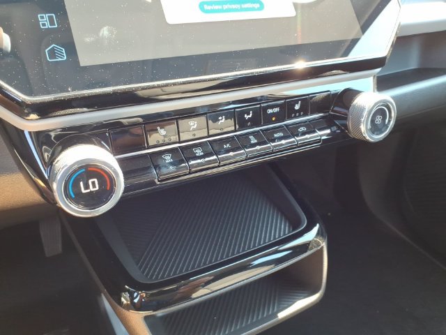New 2027 Chevrolet Bolt LT w/ Comfort Package FWD image 32