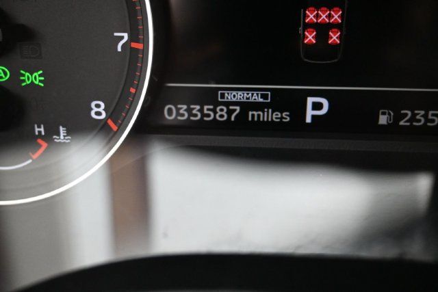 Used 2025 Mitsubishi Outlander SE FWD image 18