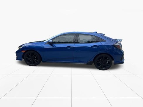 Used 2018 Honda Civic Sport Touring image 4