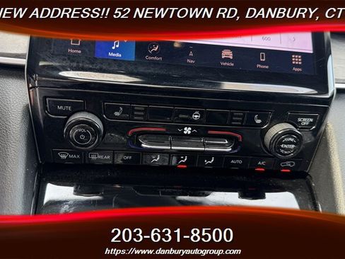 Used 2023 Jeep Grand Cherokee 4WD 4xe image 25