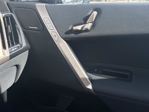 Used 2026 BMW iX xDrive45 w/ Premium Package image 20