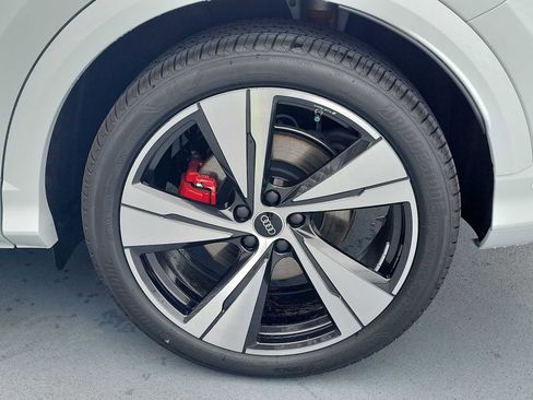 New 2026 Audi SQ5 Premium Plus image 12