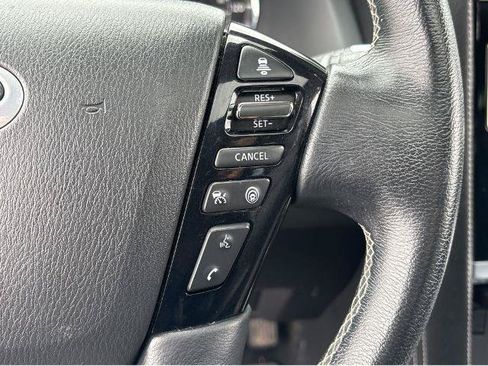 Used 2023 INFINITI QX80 Luxe w/ All-Season Package AWD/4WD image 21