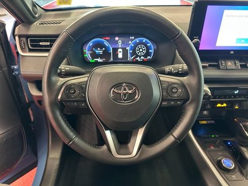 Used 2025 Toyota RAV4 XSE w/ Advanced Technology Package AWD/4WD image 18