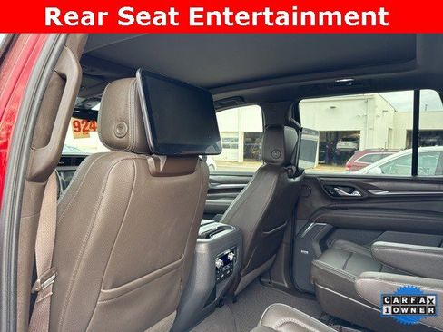 Used 2021 GMC Yukon Denali w/ Denali Premium Package image 10