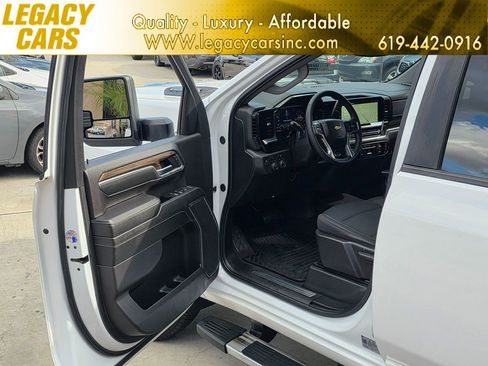 Used 2024 Chevrolet Silverado 3500 LT image 46