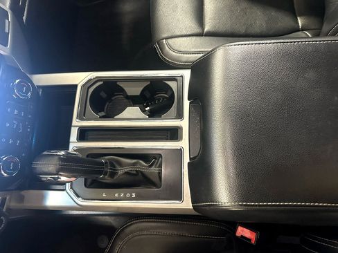 Used 2018 Ford F150 Lariat image 24