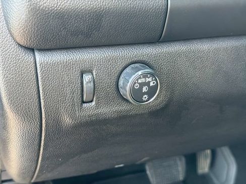 Used 2015 Chevrolet Colorado LT w/ LT Convenience Package RWD image 24