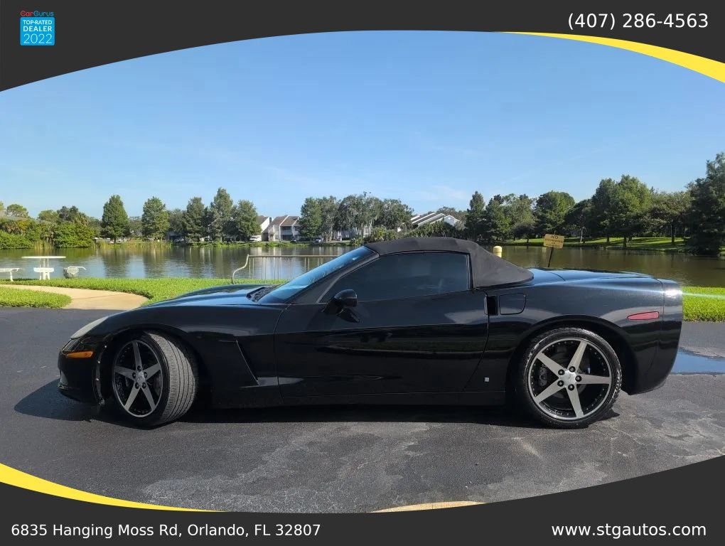 Used 2007 Chevrolet Corvette Convertible RWD image 2