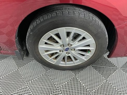 Used 2018 Subaru Impreza 2.0i Premium w/ Eyesight & BSD & Rcta image 17