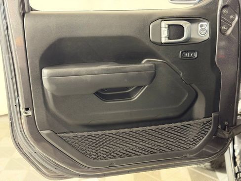 Used 2022 Jeep Wrangler Unlimited Sport AWD/4WD image 24