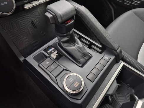 Used 2025 Toyota Tacoma TRD Sport RWD image 42